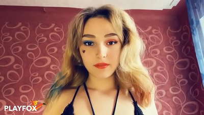 Taikavirituaalitodellisuuslasit antoivat minulle seksiä Harley Quinnin kanssa