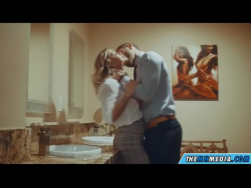 ❤️ Kun povekas blondi viettelee sinut julkisessa vessassa ️ Vittu video at fi.befuck-net.ru ❌